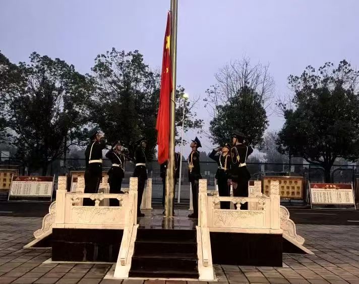 继承先烈精神  砥砺前行圆梦  图片(图2)